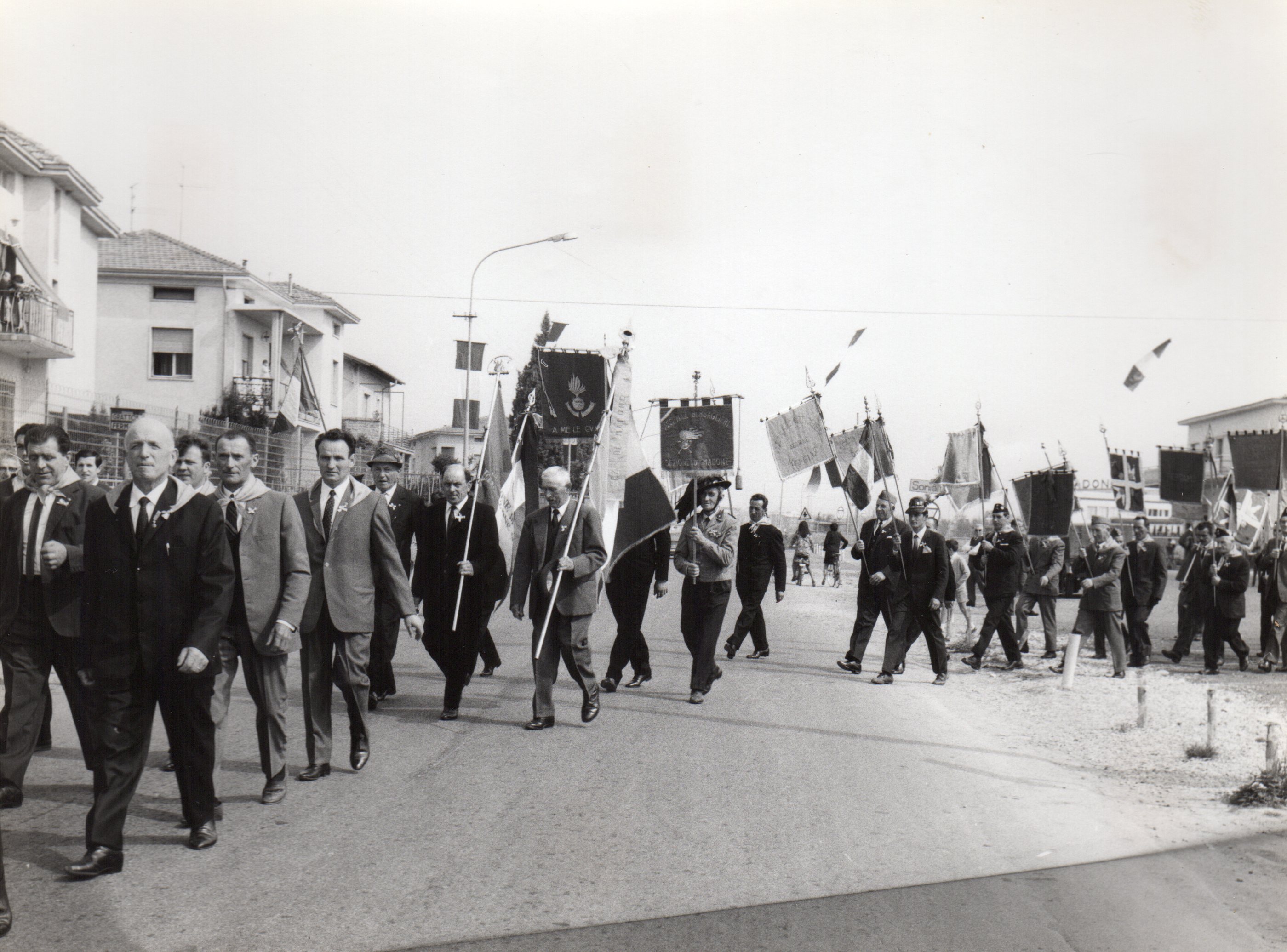 Manifestazione Artiglieri 21 aprile 1968